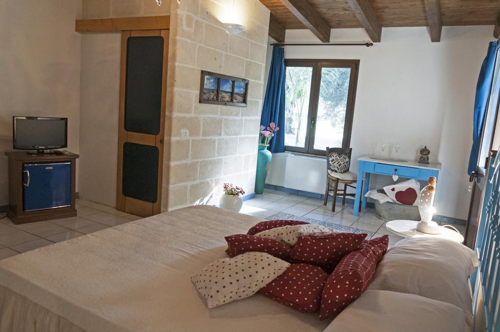 Alba Bed & Breakfast เมเลนดูญโญ ภายนอก รูปภาพ