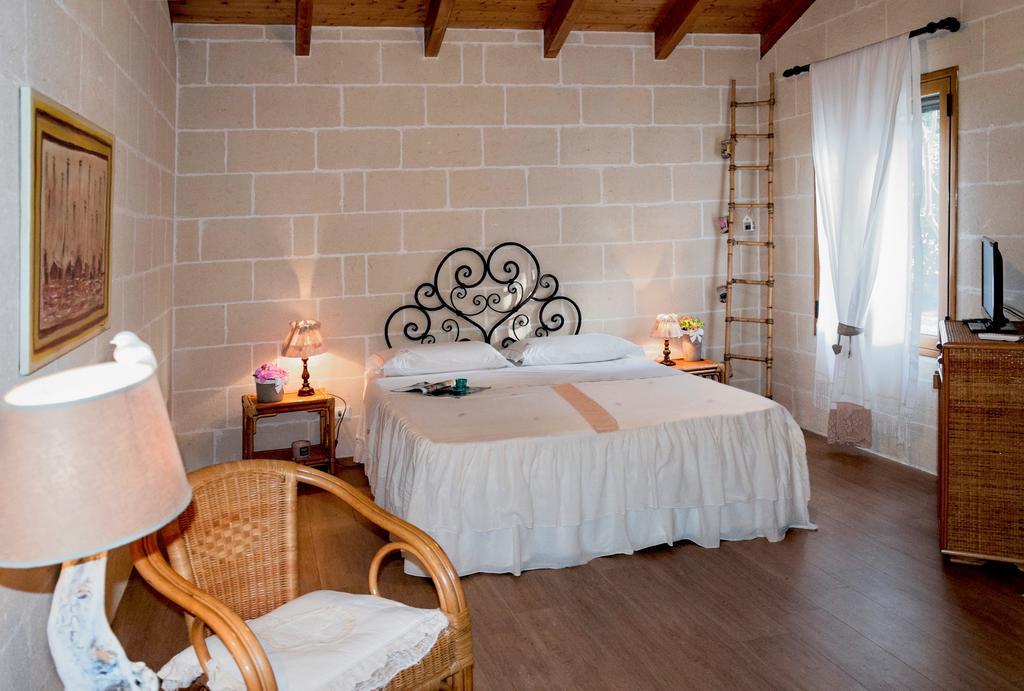 Alba Bed & Breakfast เมเลนดูญโญ ภายนอก รูปภาพ