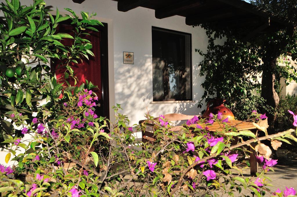 Alba Bed & Breakfast เมเลนดูญโญ ภายนอก รูปภาพ