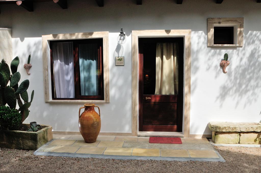 Alba Bed & Breakfast เมเลนดูญโญ ภายนอก รูปภาพ